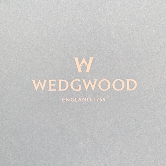 New! High-end Wedgwood Black and Blue Chopsticks Gift Set - Picture 8 of 9